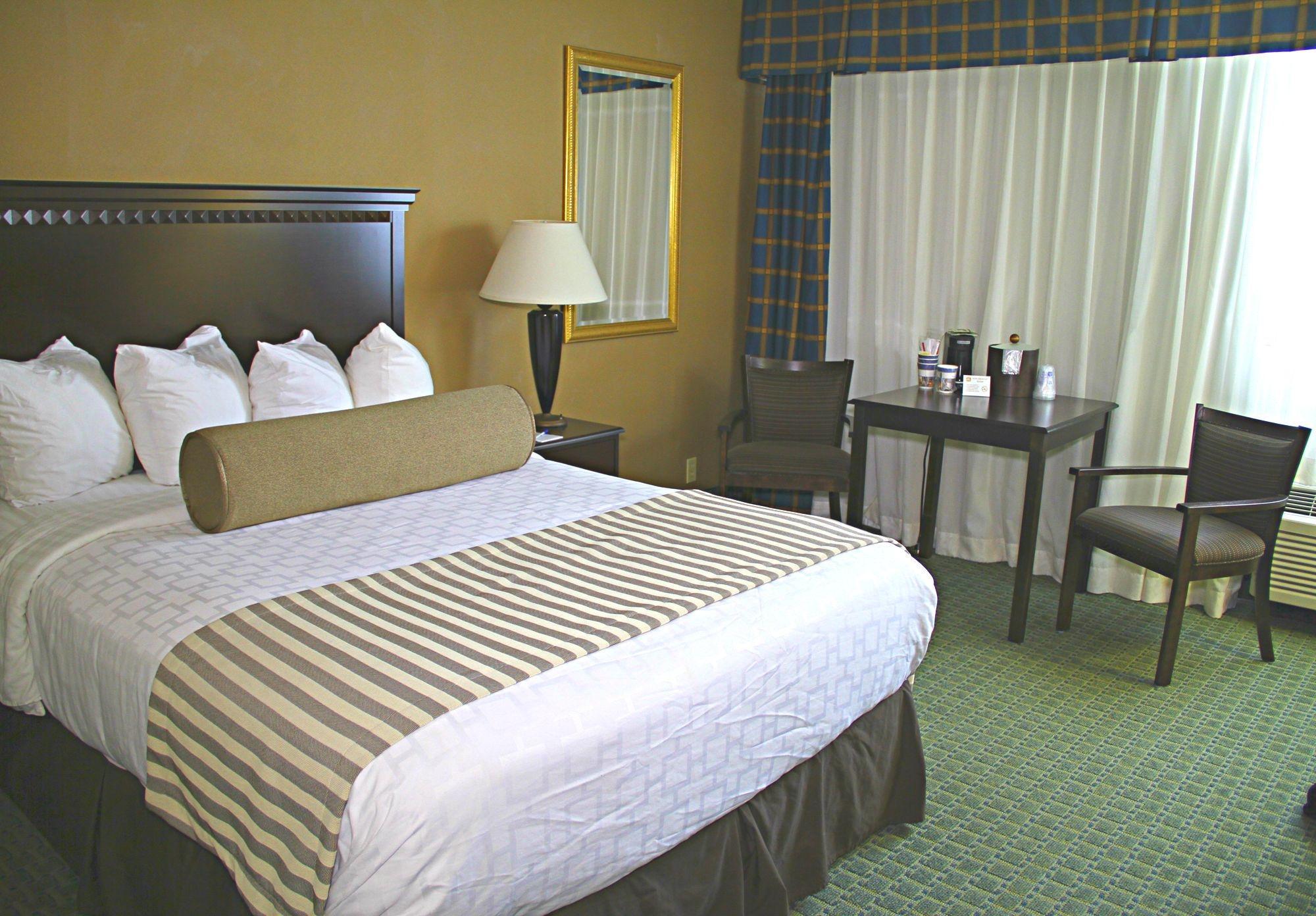 Quality & - Carrier Circle Hotel