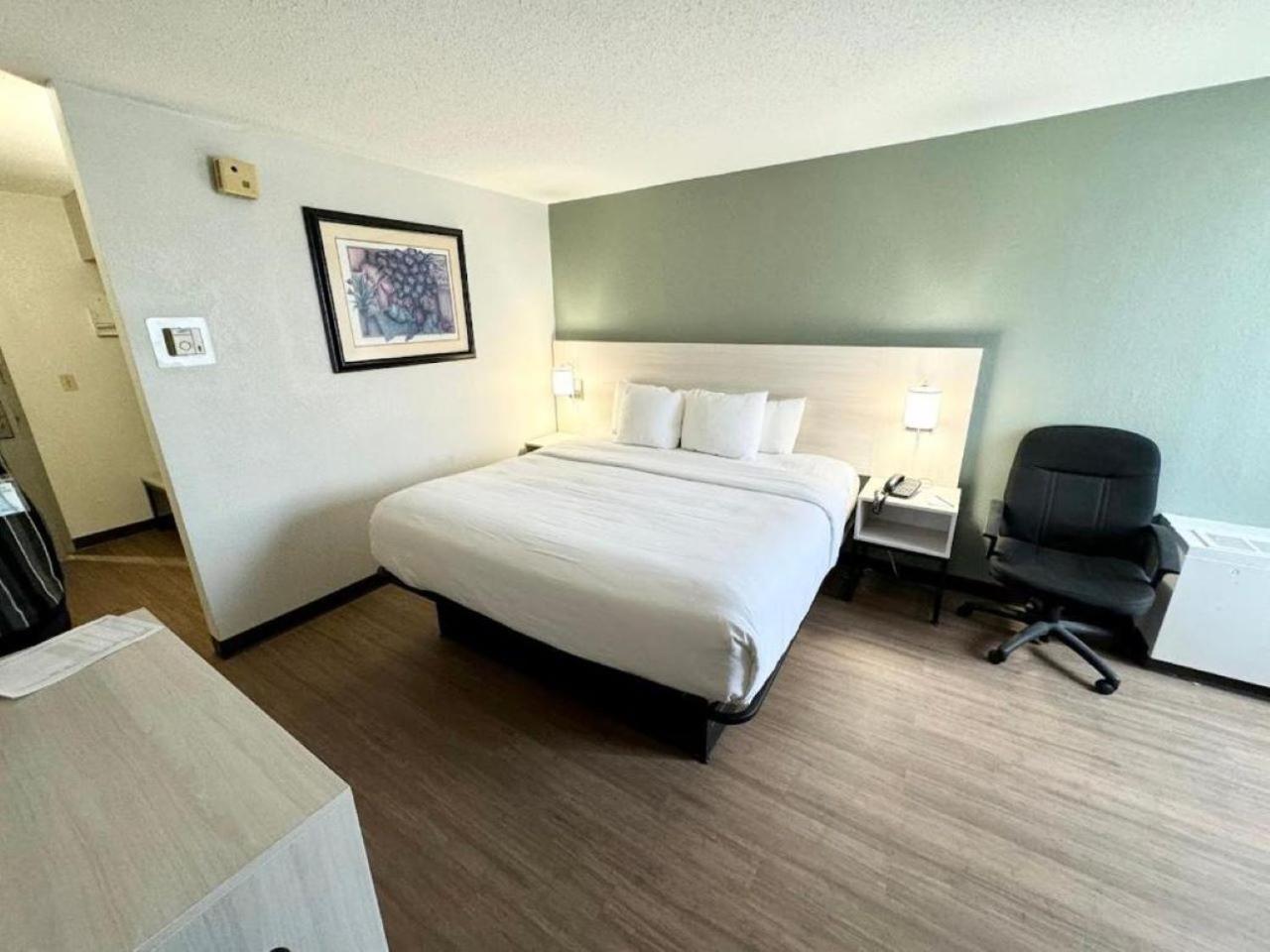 Quality & - Carrier Circle Hotel East Syracuse