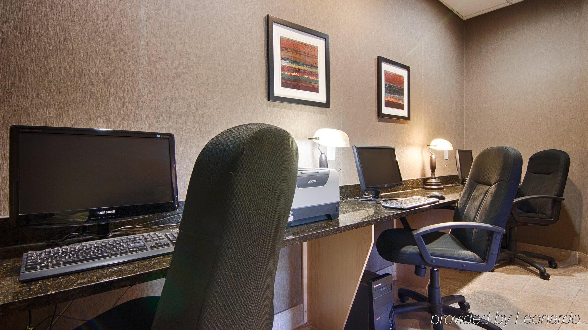 Quality & - Carrier Circle Hotel East Syracuse