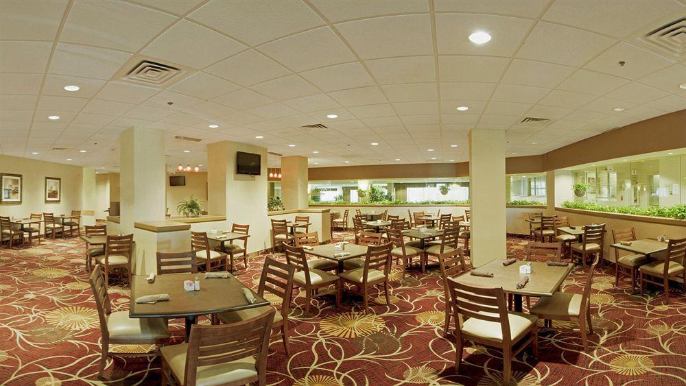 Quality & - Carrier Circle Hotel 3*